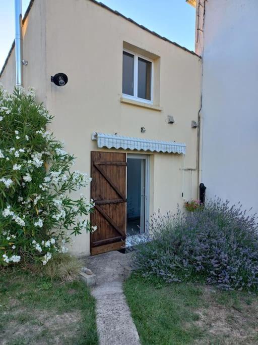 Maisonnette Marine Landeronde Exteriör bild