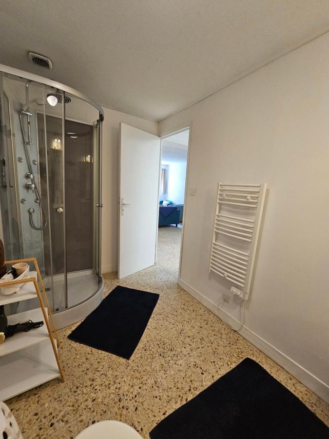 Maisonnette Marine Landeronde Exteriör bild