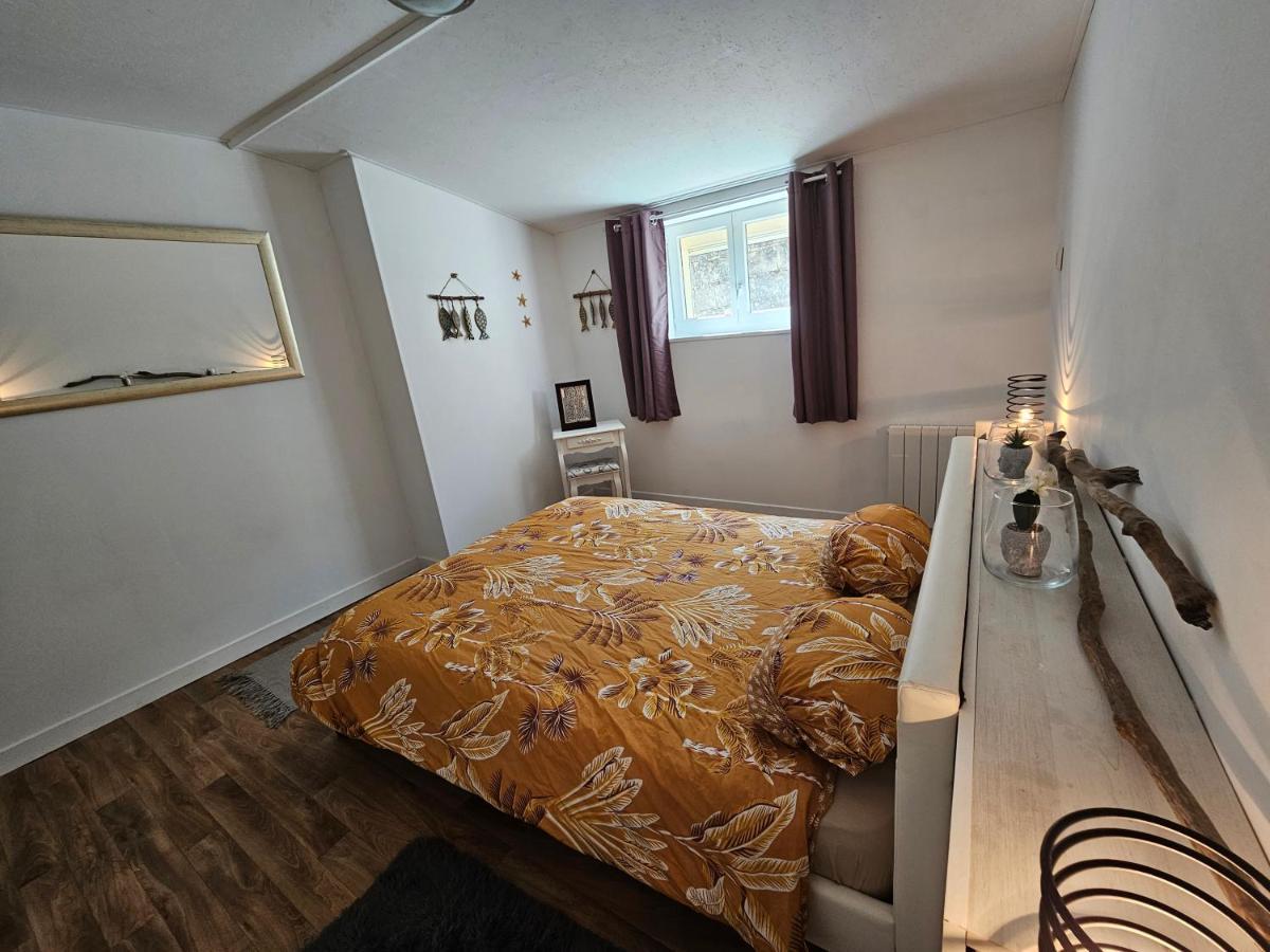Maisonnette Marine Landeronde Exteriör bild